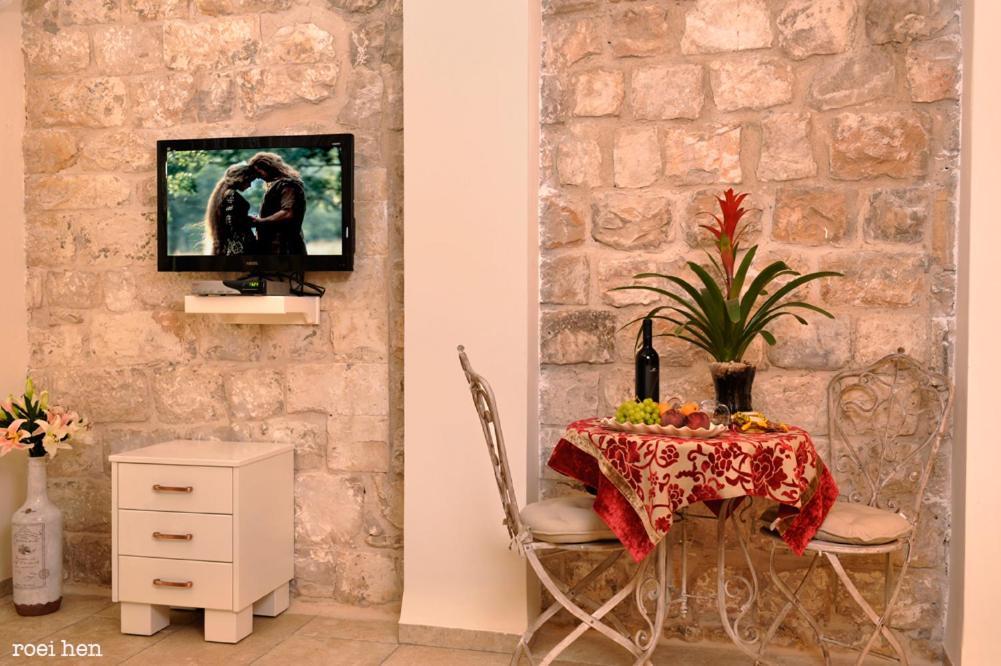 Old City Inn Safed Pokoj fotografie